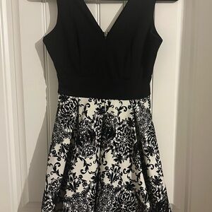 Black and White Sleeveless Dress